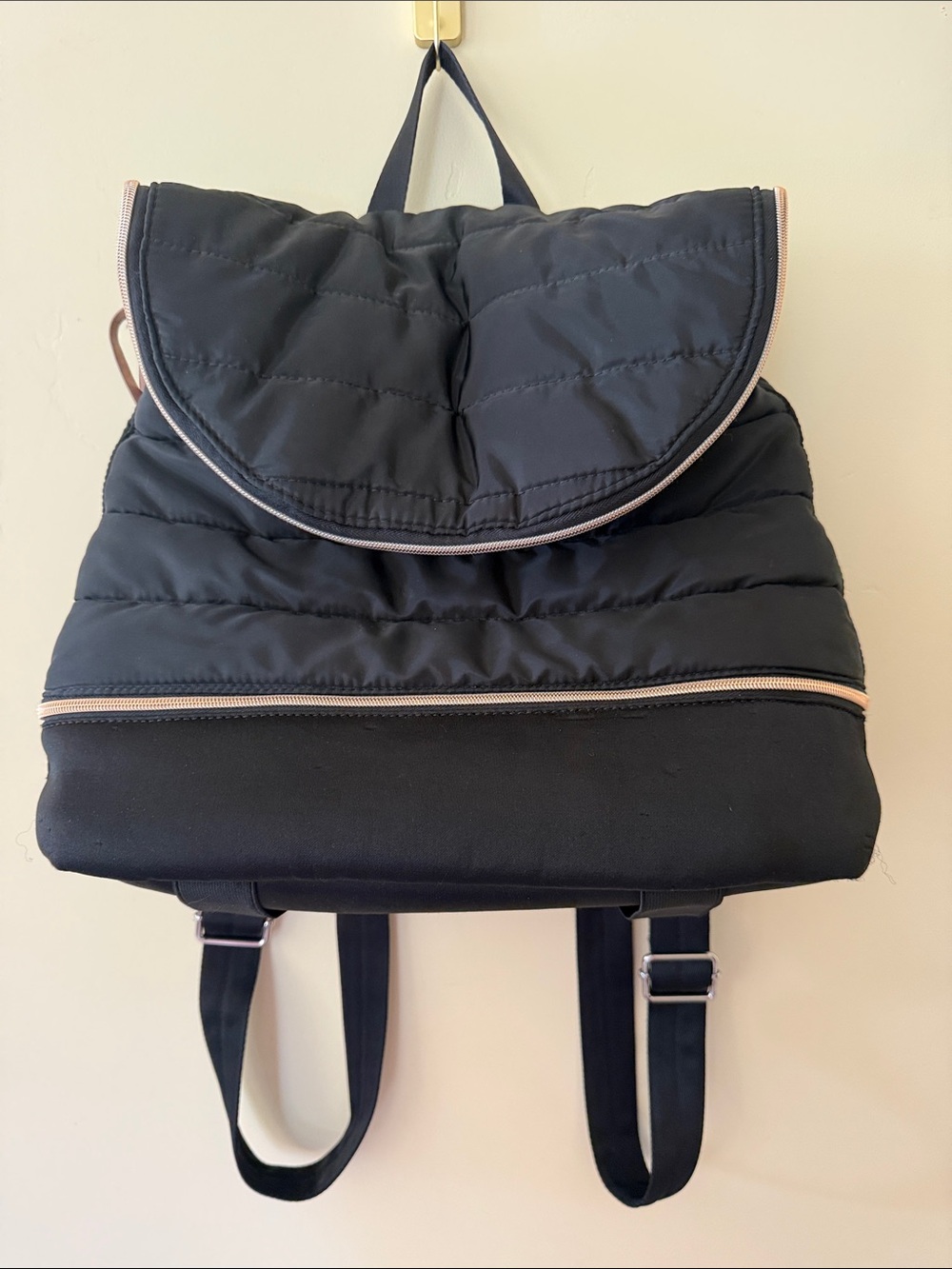 Stella & Dot Crush It Backpack - Black Quilted  Gym Yoga Diaper Bag School